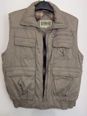 VINTAGE MEN'S WINDBREAKER VEST SIZE MEDIUM
